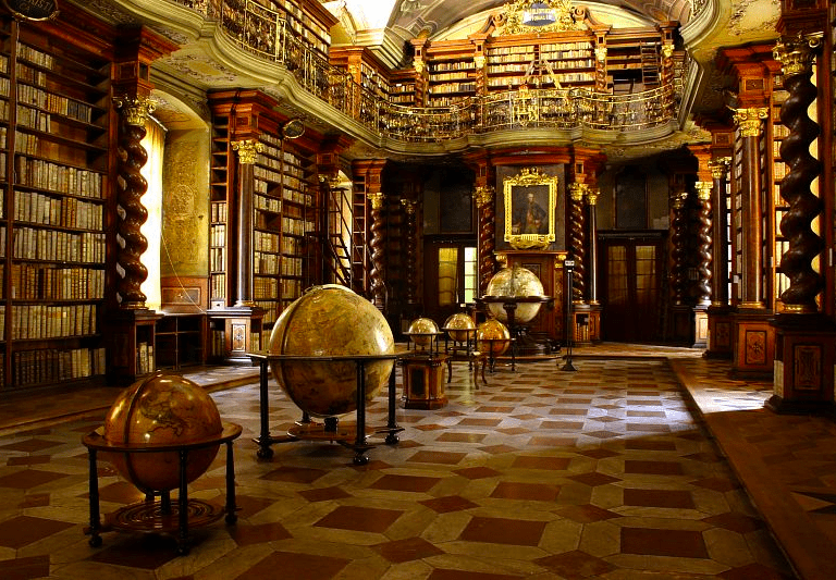 Samaya krasivaya biblioteka v mire nakhoditsya v Prage, Cheshskaya Respublika